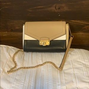 Small Michael kors crossbody bag
